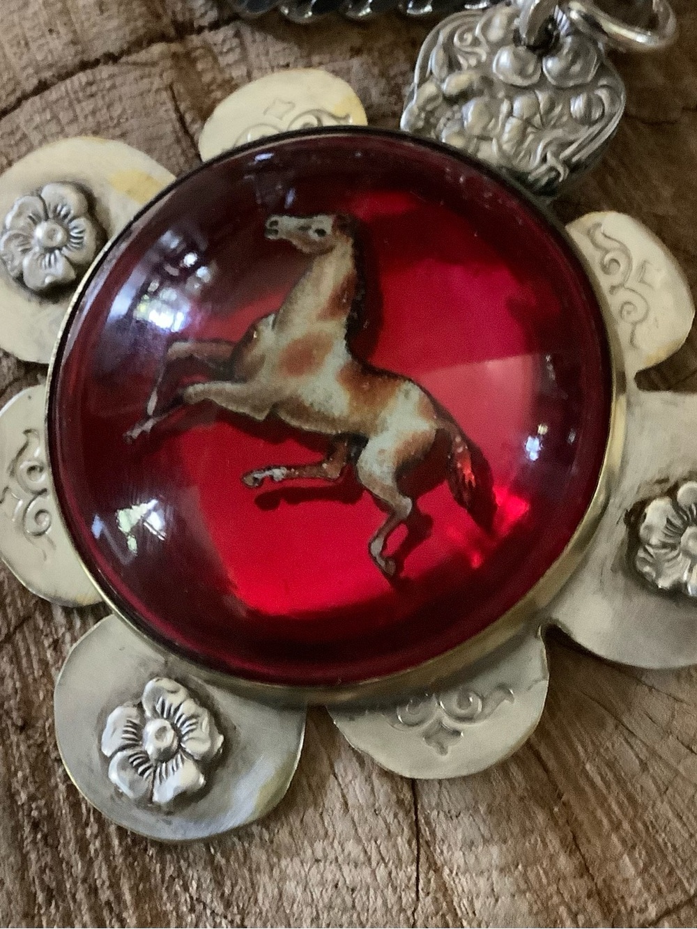 Painted Pony Horse Necklace - Picture 7 of 8
